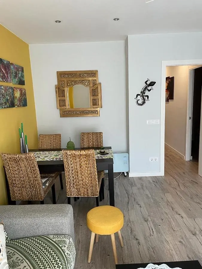 Llanca Piso Muy Tranquillo Llanca Appartement Tres Tranquille Llanca Flat Very Calm Apartment
